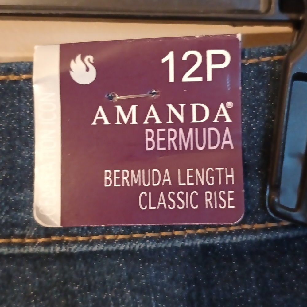 Gloria Vanderbilt Women's Blue Denim Shorts - Picture 3 of 6